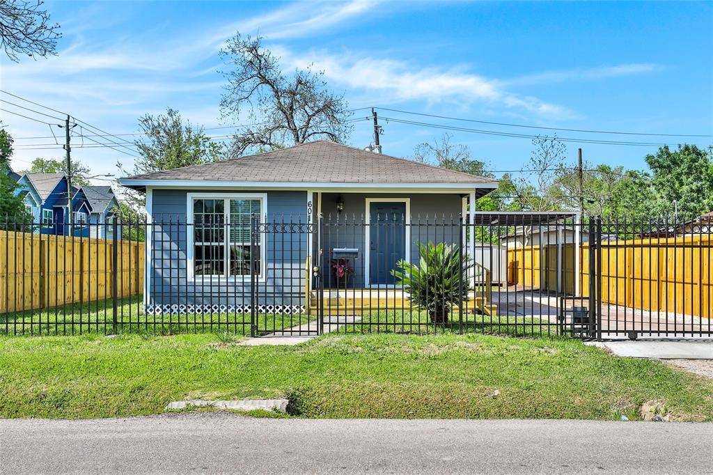 601 E 38th St in Houston, TX - Building Photo