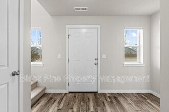 7684 S Seabreeze Way in Boise, ID - Building Photo - Building Photo