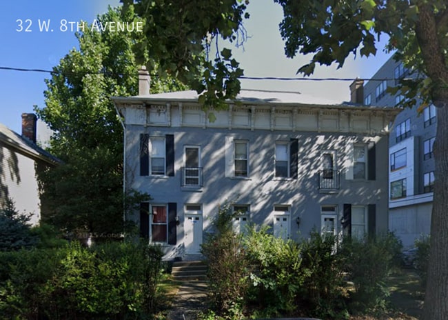 property at 32 W 8th Ave