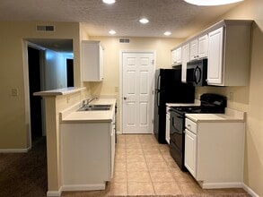 5531 Cedar Spgs, Unit 5531 in Columbus, OH - Foto de edificio - Building Photo