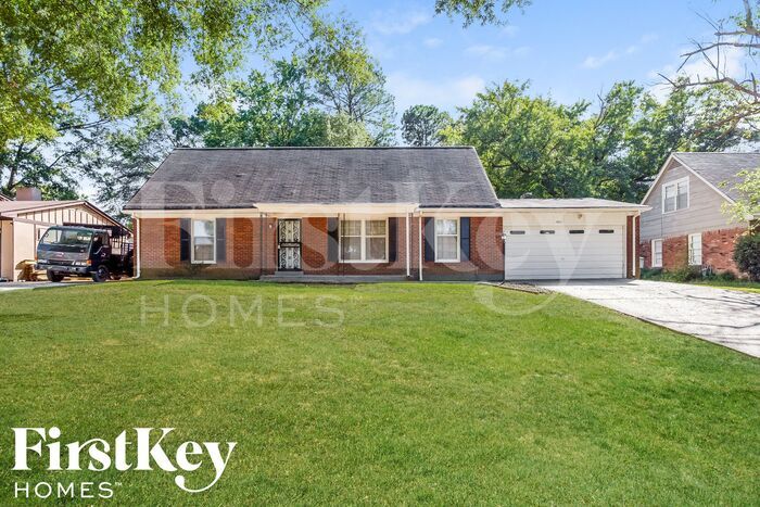2021 Tammwood Dr in Memphis, TN - Building Photo