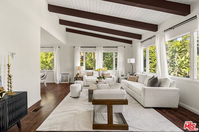 905 Hartford Way in Beverly Hills, CA - Building Photo - Building Photo