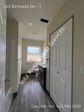 102 Kathleen Dr in Beaver Falls, PA - Building Photo - Building Photo