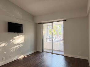 921 Lyons Rd in Coconut Creek, FL - Building Photo - Building Photo