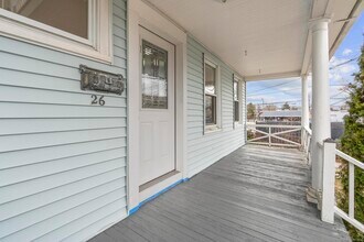 26 Woodmont Ave in Bridgeport, CT - Building Photo - Building Photo