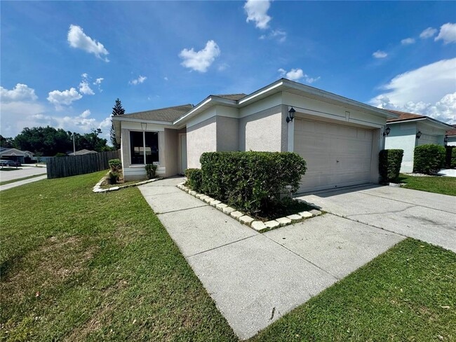 4301 Country Hills Blvd in Plant City, FL - Building Photo - Building Photo