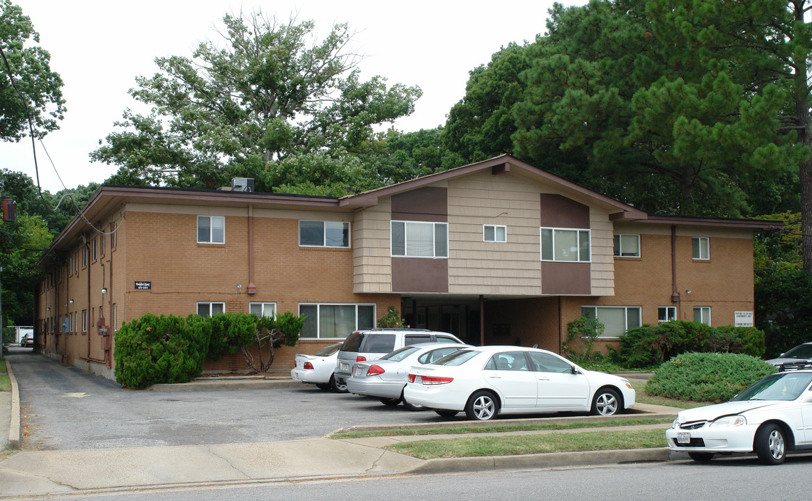 Bel-Aire Apartments in Norfolk, VA - Foto de edificio