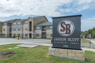 Sansom Bluff in Fort Worth, TX - Building Photo