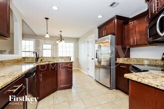 698 Ellie Nat Dr in Clarksville, TN - Foto de edificio - Building Photo