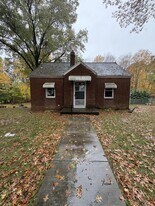 9 Kreidler Rd in Youngstown, OH - Building Photo