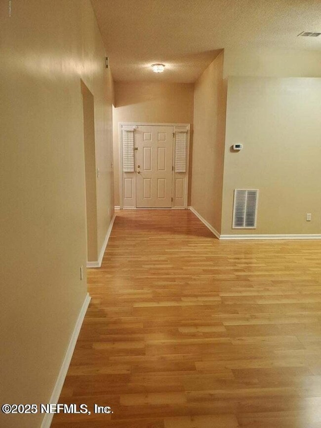 1058 Waterfall Dr in Jacksonville, FL - Building Photo - Building Photo