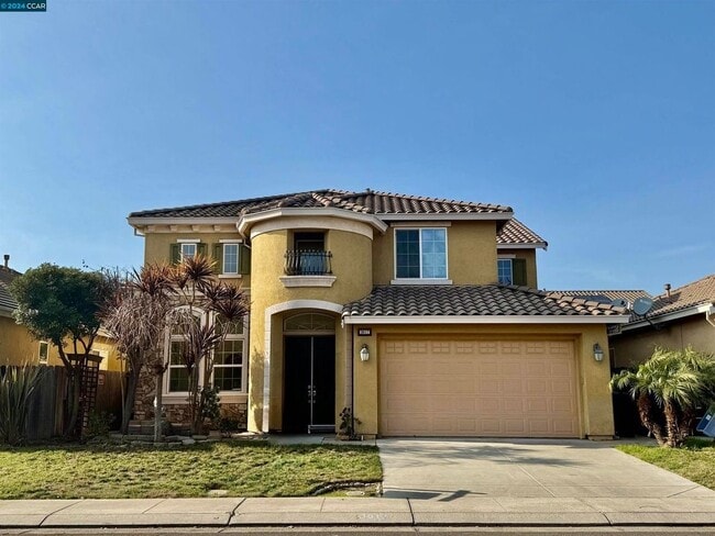 property at 3017 Roslyn Dr