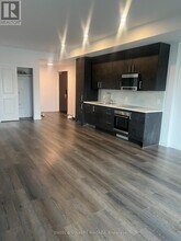 7549 Kalar Rd in Niagara Falls, ON - Building Photo - Building Photo