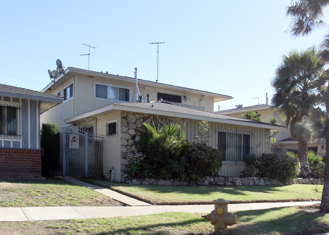 10618 Crenshaw Blvd in Inglewood, CA - Building Photo - Building Photo