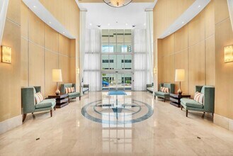 1945 S Ocean Dr, Unit 1803 in Hallandale Beach, FL - Foto de edificio - Building Photo