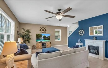 3308 Acapulco Cir in Cape Coral, FL - Building Photo - Building Photo