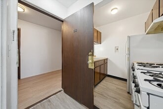 Parkside Apartments in Detroit, MI - Foto de edificio - Building Photo