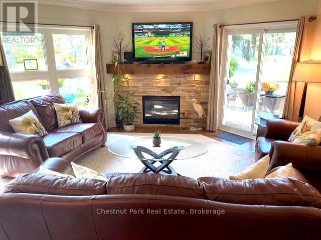 property at 906 Cedar Pointe Ct