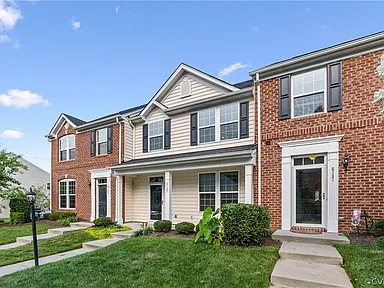 8127 Creekside Village Dr in Mechanicsville, VA - Building Photo - Building Photo