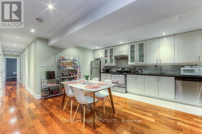 26 Duggan Ave in Toronto, ON - Building Photo - Building Photo