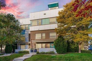 1733 Grove St in Denver, CO - Building Photo