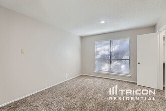 9218 Proclamation Dr in San Antonio, TX - Building Photo - Building Photo