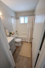 10678 E Holly Rd in Springfield Township, MI - Building Photo - Building Photo