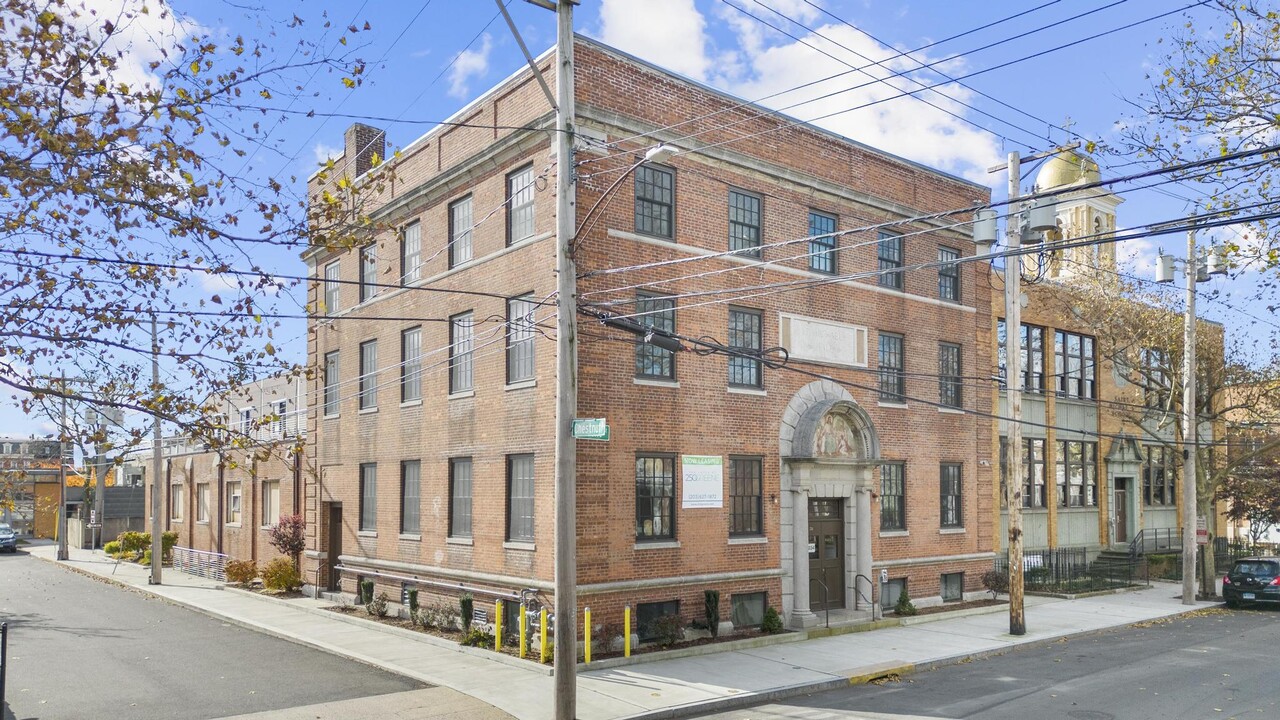 250 Greene St in New Haven, CT - Building Photo