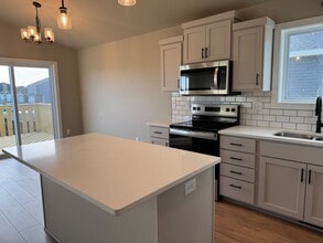 6588 Joseph St in Horace, ND - Building Photo - Building Photo