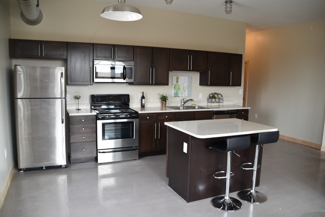 501 Brady New