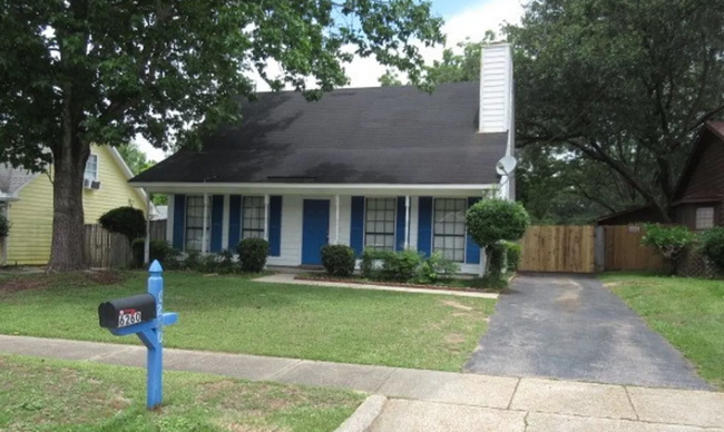 property at 6260 Cottage Crest Ln