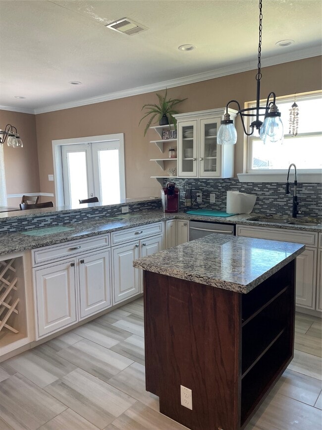 22903 Miramar Dr in Galveston, TX - Building Photo - Building Photo