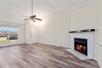 3706 Westmeadow Dr in Houston, TX - Building Photo - Building Photo