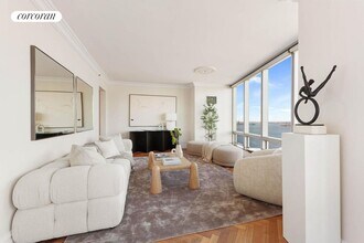 10 Little W St in New York, NY - Building Photo - Building Photo