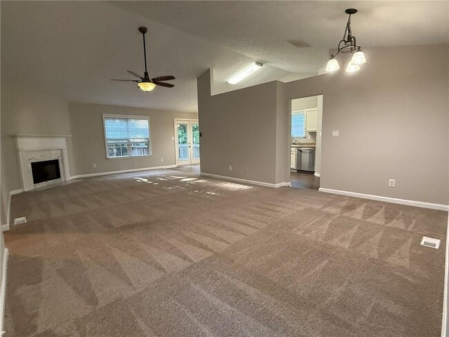 1135 Hillcrest Glenn Cir in Sugar Hill, GA - Building Photo - Building Photo