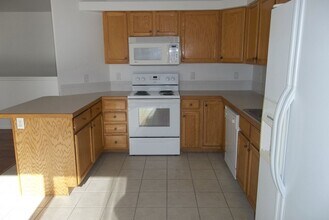 1371 Westwood Dr in Windsor, CO - Building Photo - Building Photo