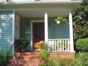 324 Little Falls St, Unit Garden Suite in Falls Church, VA - Building Photo - Building Photo