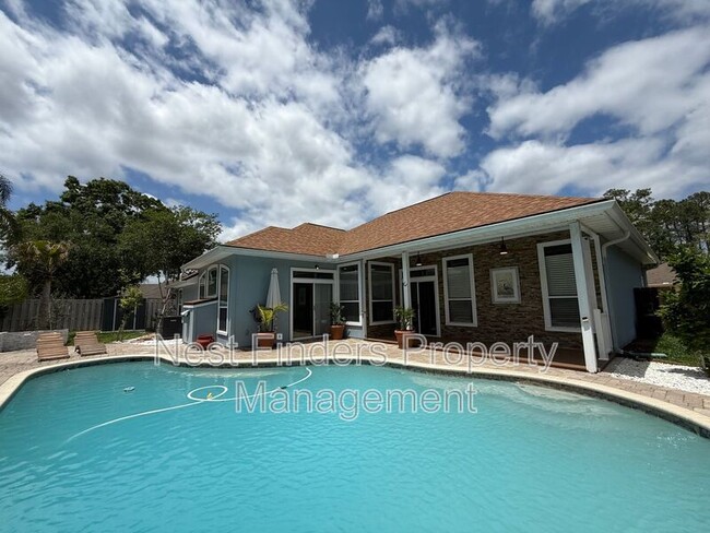 property at 1319 N Kyle Way