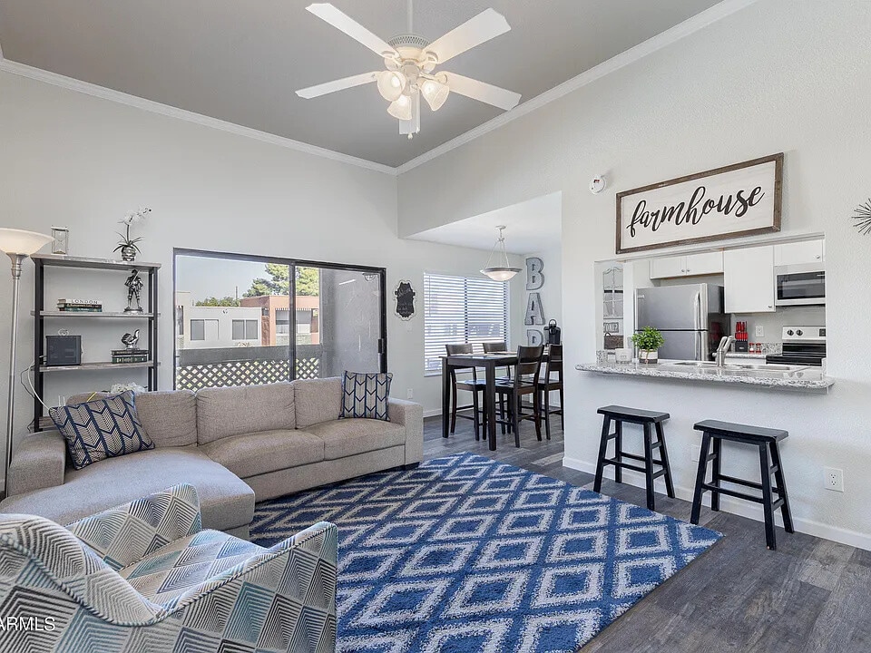 3600 N Hayden Rd, Unit 3006 in Scottsdale, AZ - Building Photo
