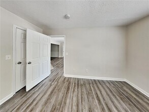 45 Poplar St in Newnan, GA - Building Photo - Building Photo