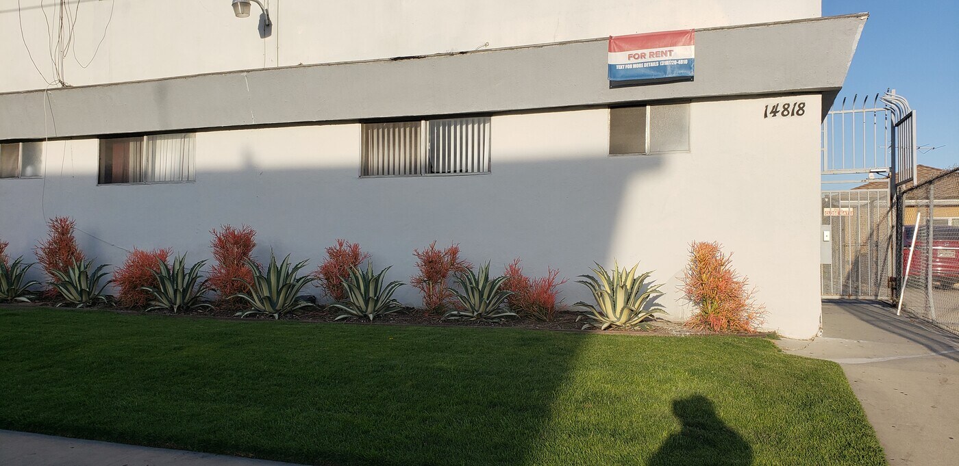 14818 Lemoli Ave in Gardena, CA - Foto de edificio