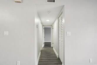 3210 NW 84th Ave, Unit 124 in Sunrise, FL - Building Photo - Building Photo