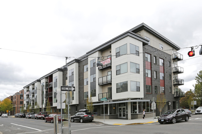 AnnDeLee in Portland, OR - Foto de edificio - Building Photo