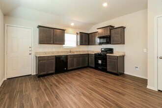 2417 Bull Trout Dr in Conroe, TX - Building Photo - Building Photo