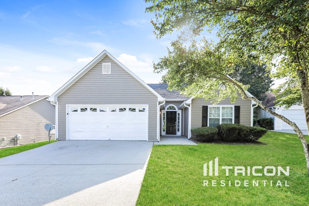 10622 Cherry Cove in Jonesboro, GA - Building Photo
