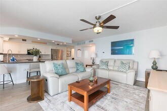 5729 Del Sol Blvd in St. Petersburg, FL - Building Photo - Building Photo