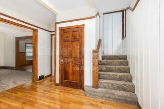1603 Center Dr in Grand Rapids, MI - Building Photo - Building Photo