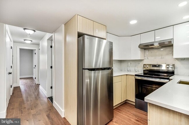 182 E Huntingdon St in Philadelphia, PA - Building Photo - Building Photo