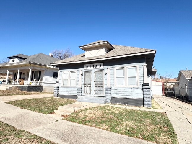 1119 NW 9th St, Unit A in Oklahoma City, OK - Building Photo - Building Photo