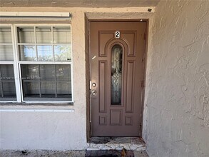 1251 SW 11th Ave in Deerfield Beach, FL - Building Photo - Building Photo